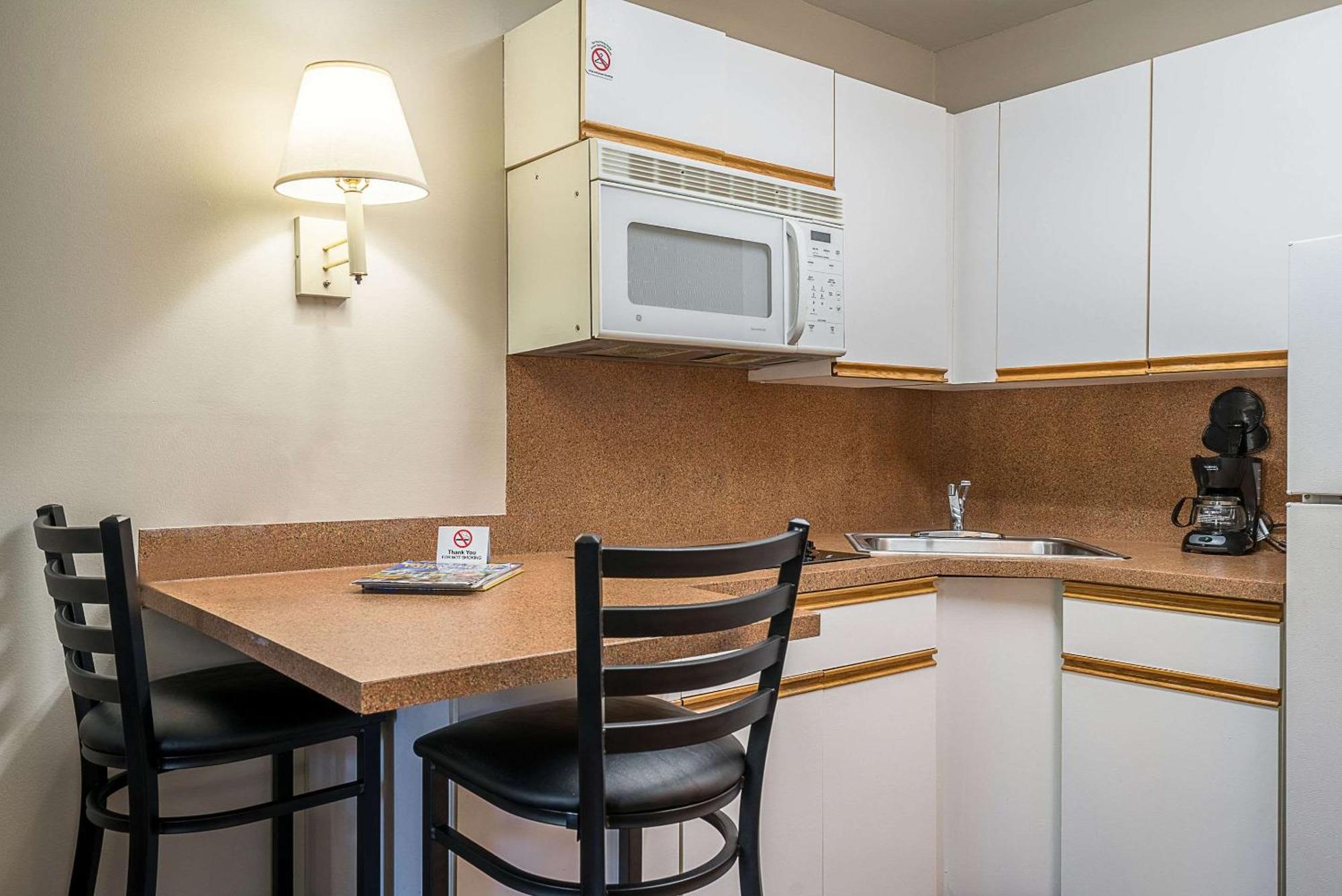 Suburban Studios Of Wilmington Luaran gambar